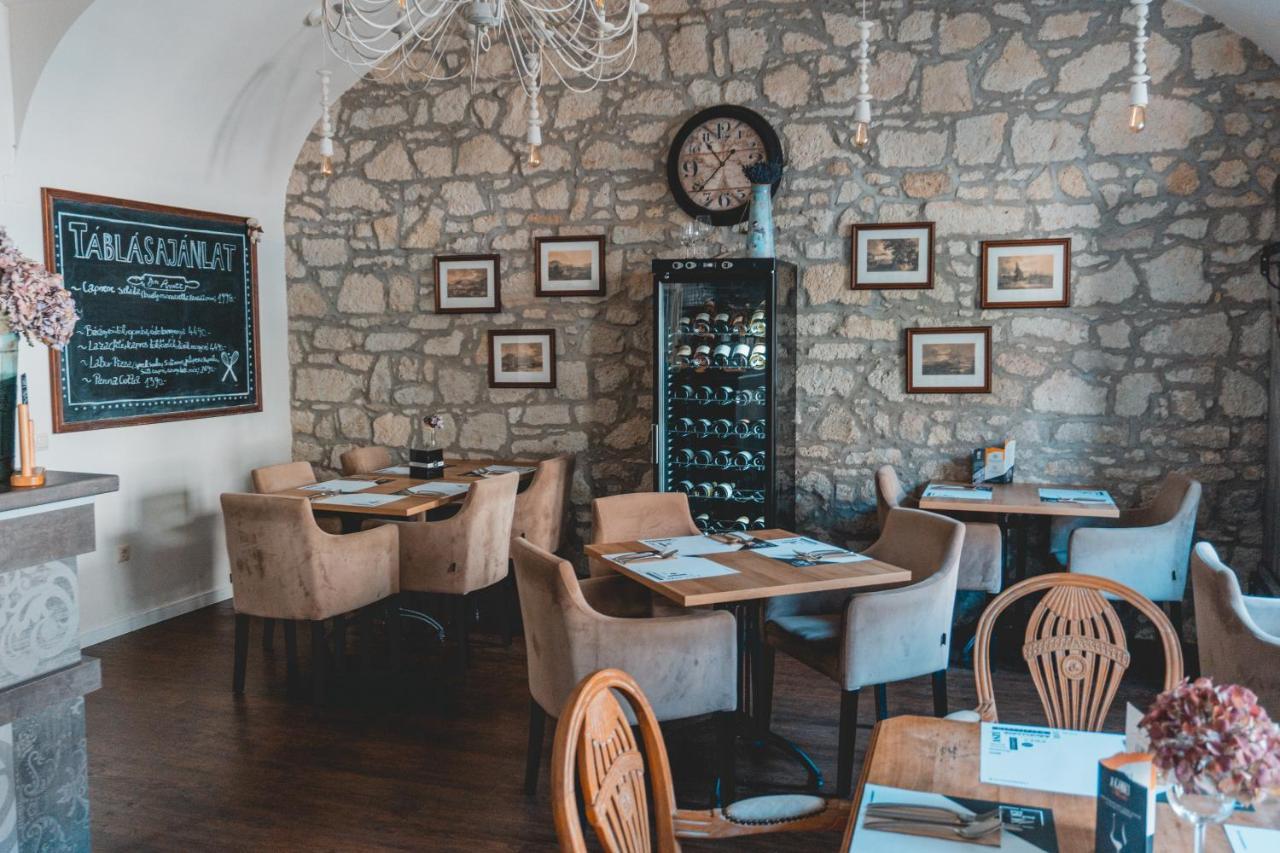 Labor Kvartely Hotel Tokaj Eksteriør billede